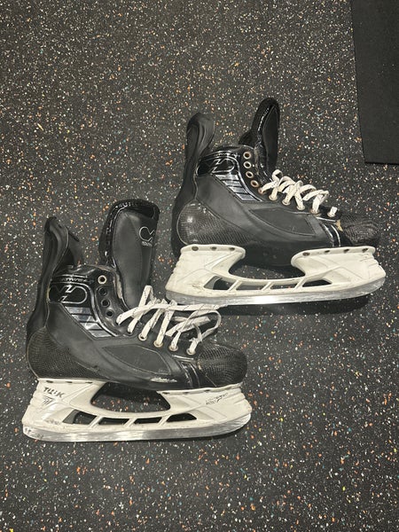 Used Senior True Regular Width Pro Stock 11 True VH Hockey Skates