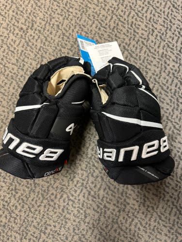 Bauer Black Vapor 3X Pro 12” gloves
