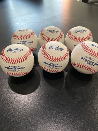 New Rawlings  Official Major League Baseballs