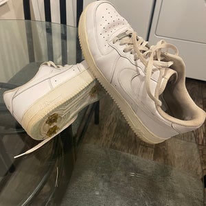 Used Size 12 (Women's 13) Nike Golf Shoes