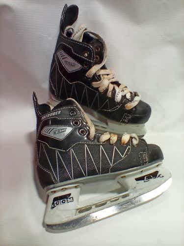 Used Ccm Youth 13.0 Ice Skates Ice Hockey Skates