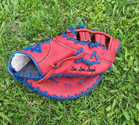 Used 2022 44 Pro Right Hand Throw First Base Signature Series Baseball Glove