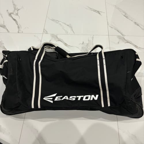 Used Easton Synergy Vented Hockey Bag