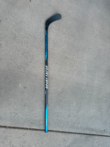 New Intermediate Bauer Right Handed P92 Nexus Sync Hockey Stick