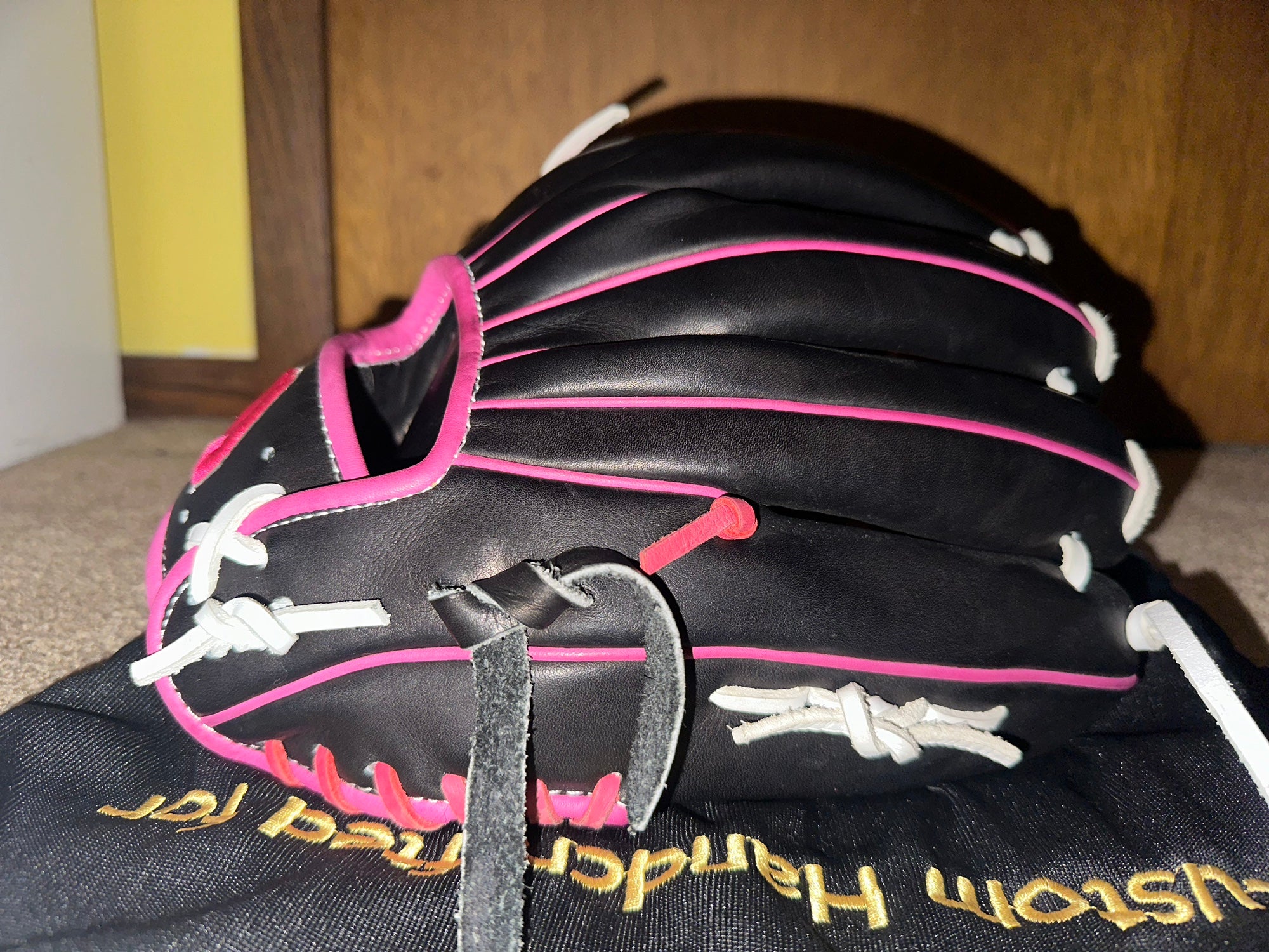 Lefty 44 Pro Glove H Web Pink Cherry Blossom 12 inch (Offers