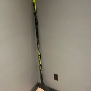 Senior Left Hand P88/MC True Catalyst 9X Hockey Stick