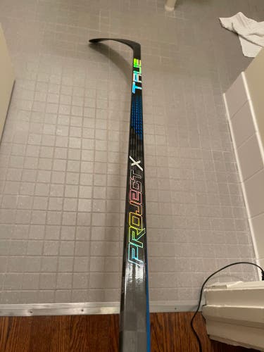 New Senior True Right Handed P92  Project X Hockey Stick