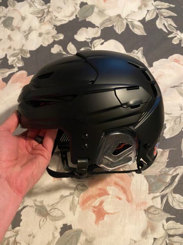 Matte Black Large Warrior Covert CF 100 Helmet