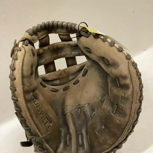 Used Louisville Slugger Lxrf19cm 33" Catcher's Gloves