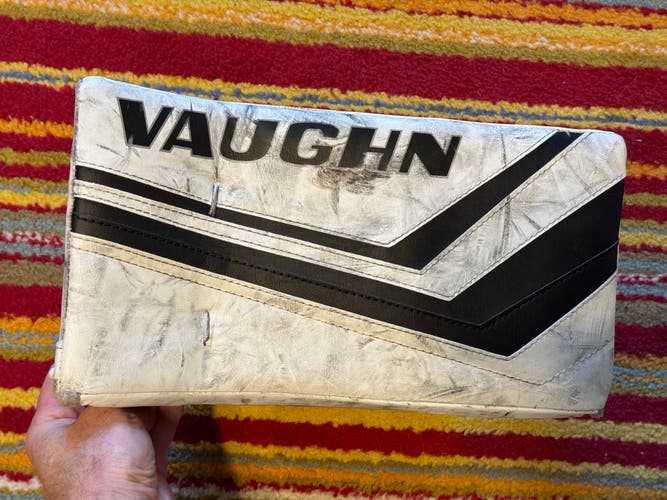 Used Vaughn SLR2 Junior Full Right Blocker