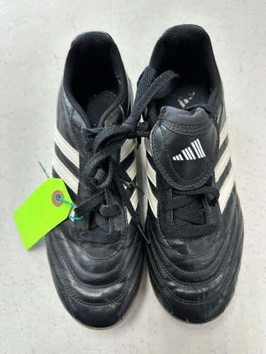 Used Adidas Youth 06.5 Cleat Soccer Indoor Cleats