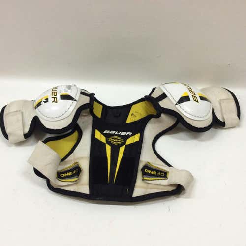 Used Bauer One 40 Lg Ice Hockey Shoulder Pads