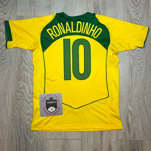 Brazil Home Jersey 2004 Ronaldinho