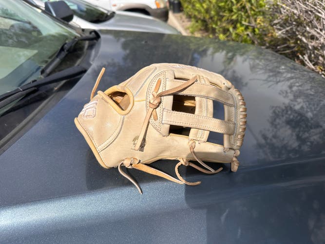 Used Outfield 12.75" A-1275 Baseball Glove