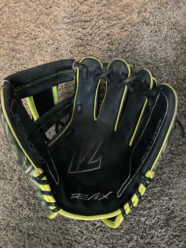 Used 2023 Rawlings Right Hand Throw Infield REV1X Baseball Glove 11.75"