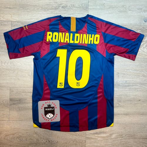 Fc Barcelona home Retro Jersey 05/06 Ronaldinho