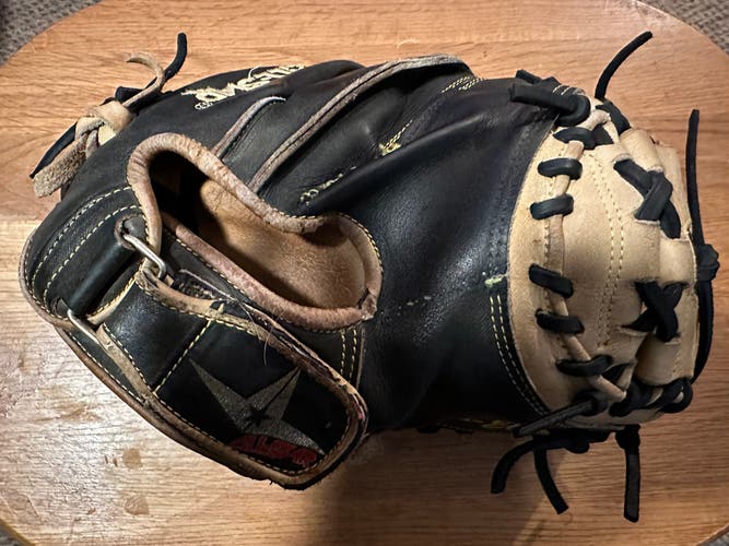 Used  Catcher's 33.5" CM3000SBT Baseball Glove