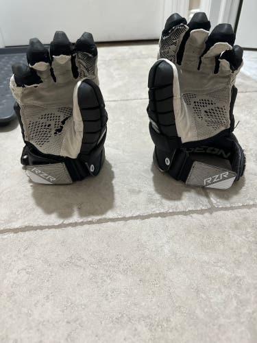Broken In STX Large Surgeon RZR2 Lacrosse Gloves