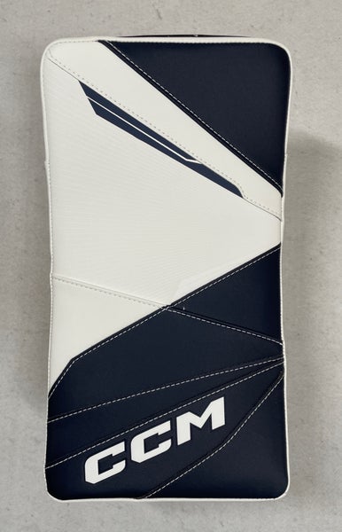 NEW CCM Axis 2.9 Senior Blocker, Regular Hand, White/Navy Blue