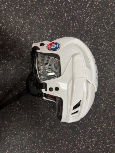 White New Medium CCM Fitlite Helmet