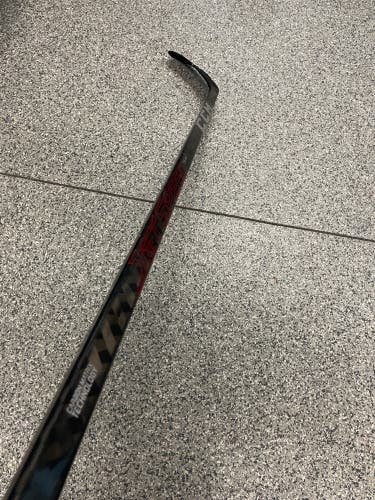Used Senior CCM Right Handed P28 Pro Stock JetSpeed Team Hockey Stick