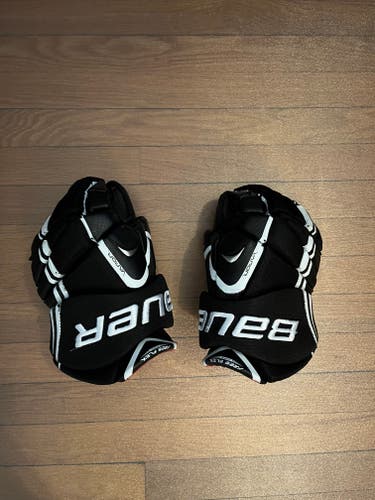 Bauer Vapor APX 13" Gloves