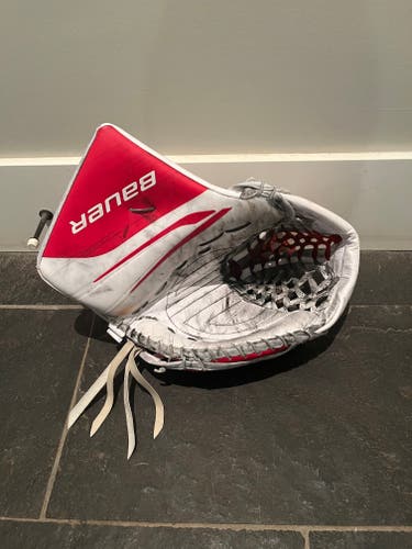 Vapor 90 (580 break) goalie glove