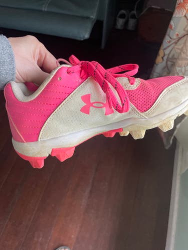 Pink Used Youth Kids Under Armour Molded Cleats Cleats