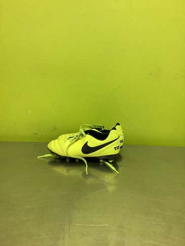 Used Nike Tiempo Junior 01 Cleat Soccer Outdoor Cleats