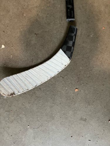 Broken Used Intermediate Bauer Right Handed P92  Agent R Hockey Stick