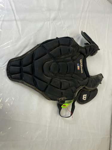 Used Wilson Wta368405 S M Youth Baseball Catcher's Chest Protector Age 5-7