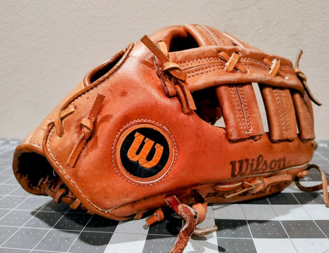 Vintage Wilson A2975 MVP "Snap Action" Baseball Glove 12" RHT