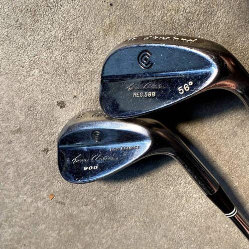 Cleveland Tour Action 900 Gap And Sand Wedge Combo Set