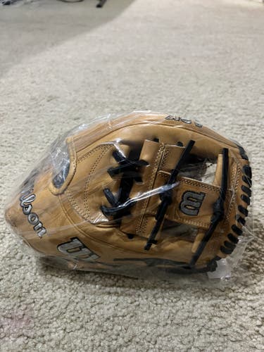 New Wilson Right Hand Throw Infield A2K Baseball Glove 11.75"