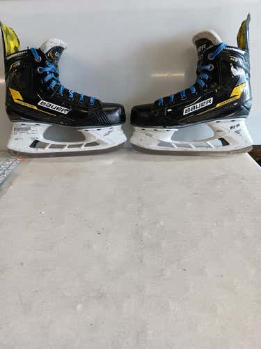 Used Bauer Supreme M3 Intermediate 4.5 Ice Hockey Skates