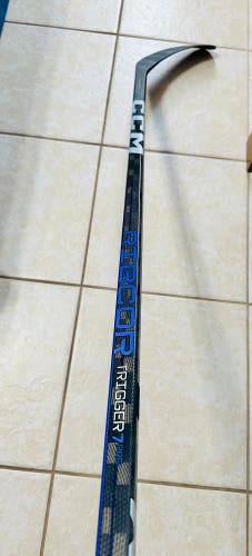 New Senior CCM Left Hand P28M Pro Stock RibCor Trigger 7 Pro Hockey Stick