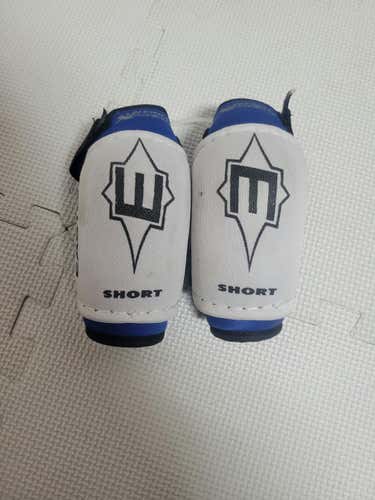 Used Easton Extreme Md Hockey Elbow Pads