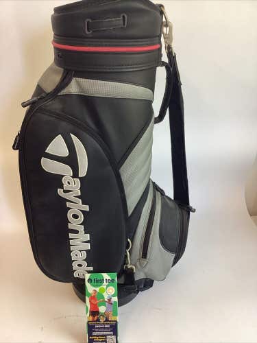 TaylorMade Staff Style Bag