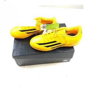 Adidas Messi F5 soccer turf cleats