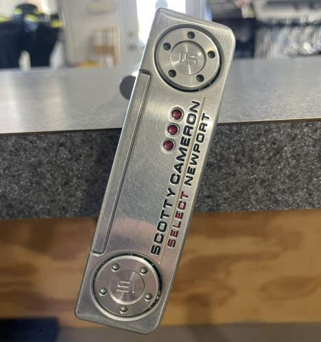 Scotty Cameron Select Newport Putter 33.5” Right Handed