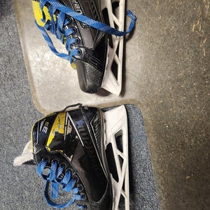 Bauer Supreme 3S Hockey Goalie Skates Regular Width Size 5.5