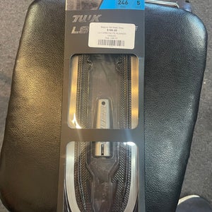 New Bauer 246 mm (size 5) LS CarbonLite