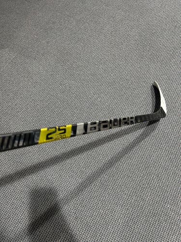 Senior Bauer Right Handed P28  Supreme 2S Pro Hockey Stick
