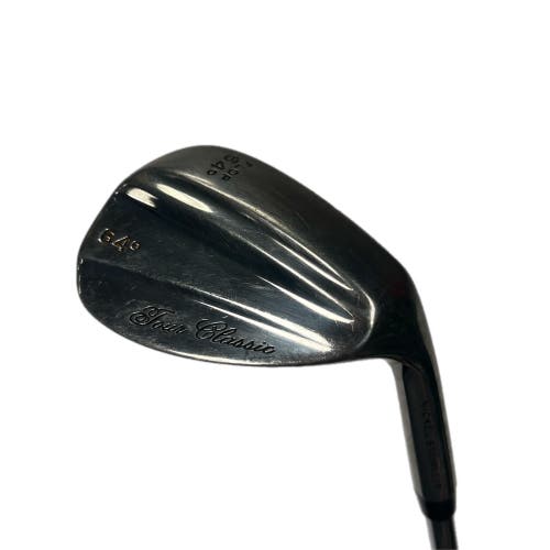 Used Right Handed Men's 64 Degree Wedge