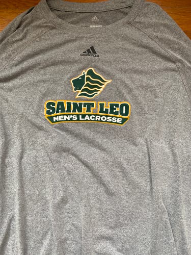 St. Leo’s lacrosse warm up shirt