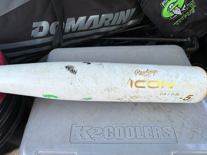 Used 2023 Rawlings USSSA Certified (-5) 26 oz 31" ICON Bat