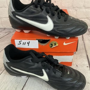 Nike JR Premier 3 FG-R Youth Soccer Cleats Black White Metallic Silver US 10.5C