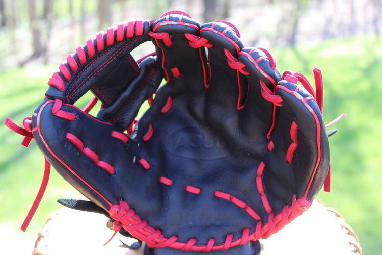 Used Wilson Right Hand Throw Infield A950 Baseball Glove 11.5"