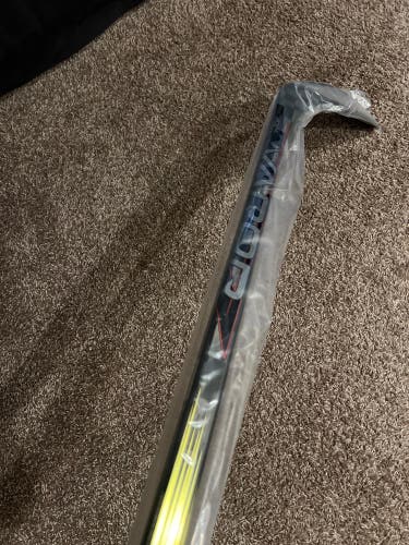 New Bauer HyperLite 2, Senior, 87 flex, P28, Left Hand Hockey Stick