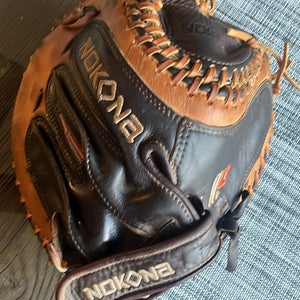 Used Right Hand Throw Nokona Catcher's Softball Glove 32.5"